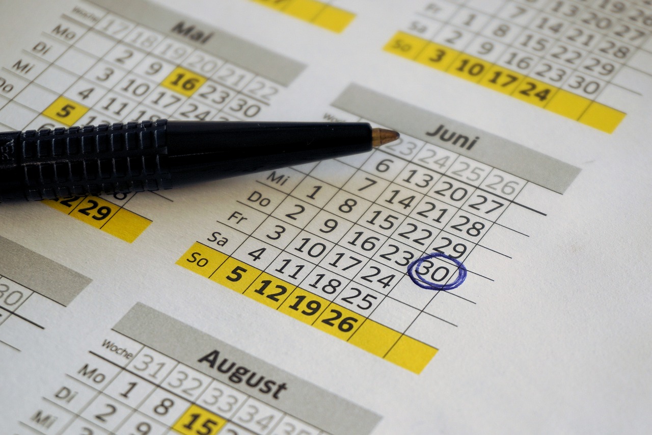 How to Create a DIY Calendar for Your Wall